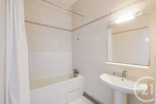Appartement T3 à vendre - 3 pièces - 57.21 m2 - GRENOBLE - 38 - RHONE-ALPES - Century 21 Victor Hugo
