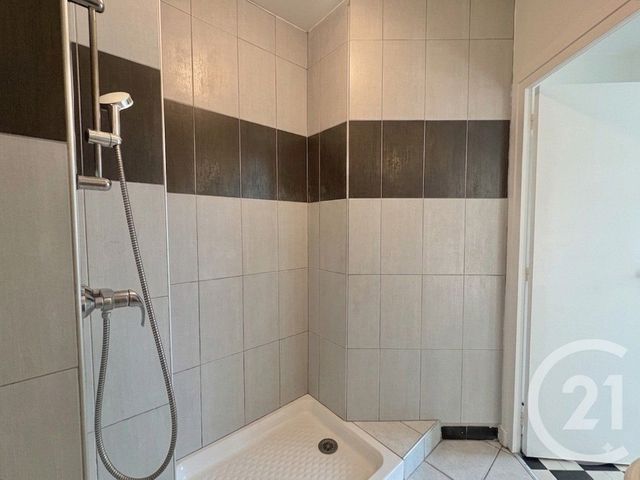 Appartement T3 à louer - 3 pièces - 82.77 m2 - GRENOBLE - 38 - RHONE-ALPES - Century 21 Victor Hugo