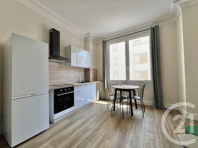 Appartement T2 à louer - 2 pièces - 36.0 m2 - GRENOBLE - 38 - RHONE-ALPES - Century 21 Victor Hugo