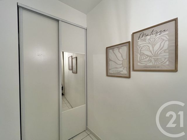 Appartement T3 à louer - 3 pièces - 62.31 m2 - GRENOBLE - 38 - RHONE-ALPES - Century 21 Victor Hugo