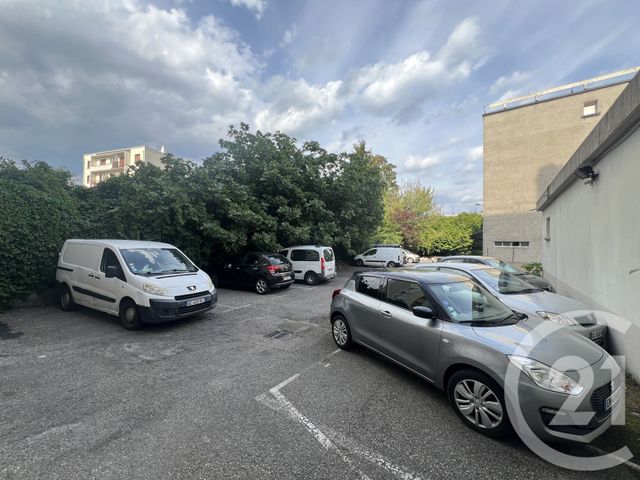 Appartement T4 à louer - 4 pièces - 84.4 m2 - GRENOBLE - 38 - RHONE-ALPES - Century 21 Victor Hugo
