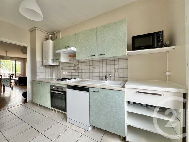 Appartement T4 à louer - 4 pièces - 84.4 m2 - GRENOBLE - 38 - RHONE-ALPES - Century 21 Victor Hugo