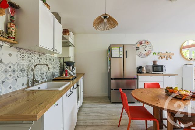 Appartement T4 à vendre - 4 pièces - 83.0 m2 - FONTAINE - 38 - RHONE-ALPES - Century 21 Victor Hugo