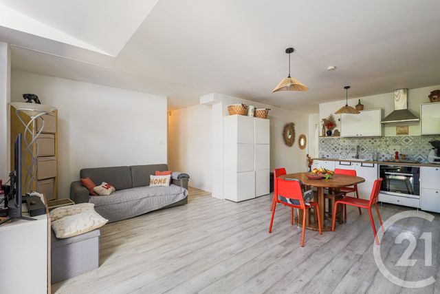 Appartement T4 à vendre - 4 pièces - 83.0 m2 - FONTAINE - 38 - RHONE-ALPES - Century 21 Victor Hugo
