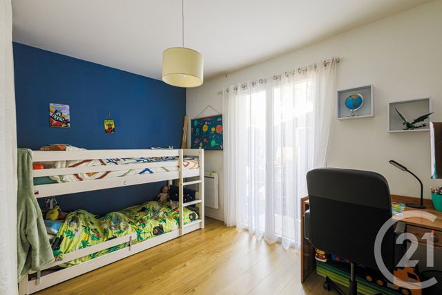 Appartement T4 à vendre - 4 pièces - 83.0 m2 - FONTAINE - 38 - RHONE-ALPES - Century 21 Victor Hugo