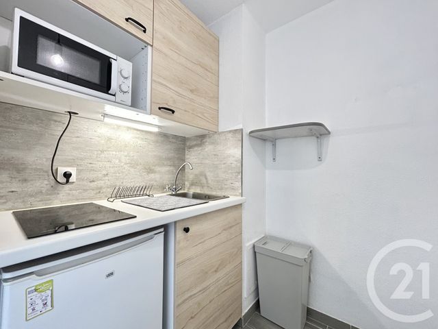 Appartement Studio à louer - 1 pièce - 17.74 m2 - GRENOBLE - 38 - RHONE-ALPES - Century 21 Victor Hugo