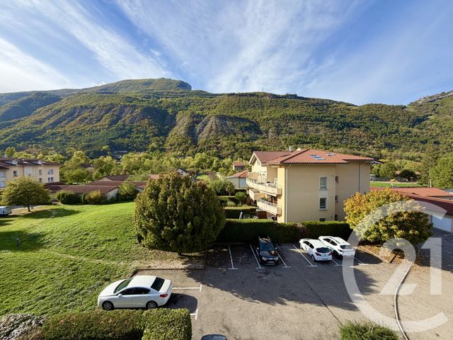 Appartement T2 à louer - 2 pièces - 39.38 m2 - VIF - 38 - RHONE-ALPES - Century 21 Victor Hugo