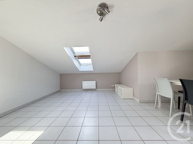 Appartement T2 à louer - 2 pièces - 39.38 m2 - VIF - 38 - RHONE-ALPES - Century 21 Victor Hugo
