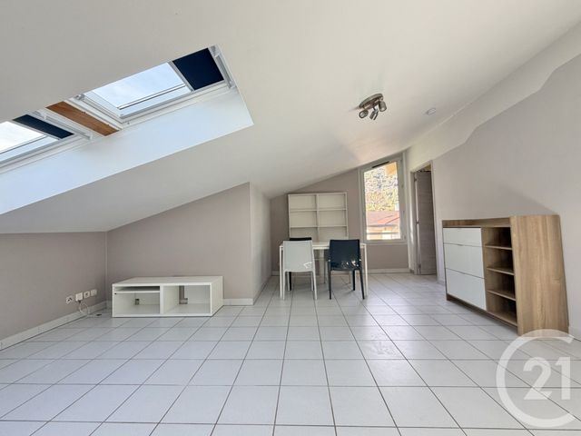 Appartement T2 à louer - 2 pièces - 39.38 m2 - VIF - 38 - RHONE-ALPES - Century 21 Victor Hugo