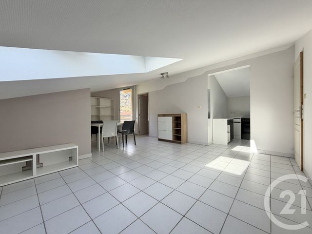 Appartement T2 à louer - 2 pièces - 39.38 m2 - VIF - 38 - RHONE-ALPES - Century 21 Victor Hugo