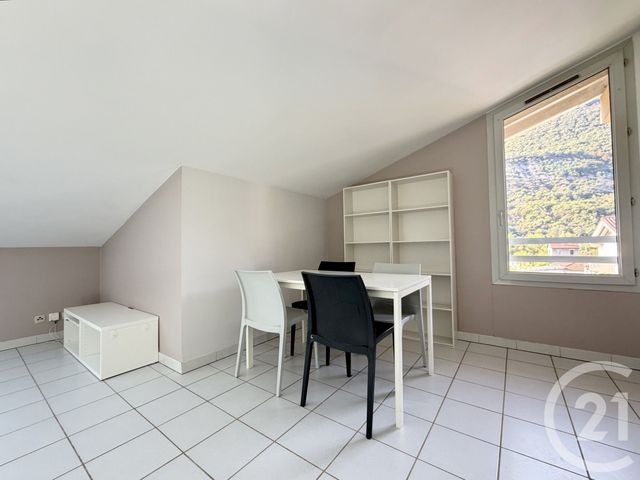 Appartement T2 à louer - 2 pièces - 39.38 m2 - VIF - 38 - RHONE-ALPES - Century 21 Victor Hugo