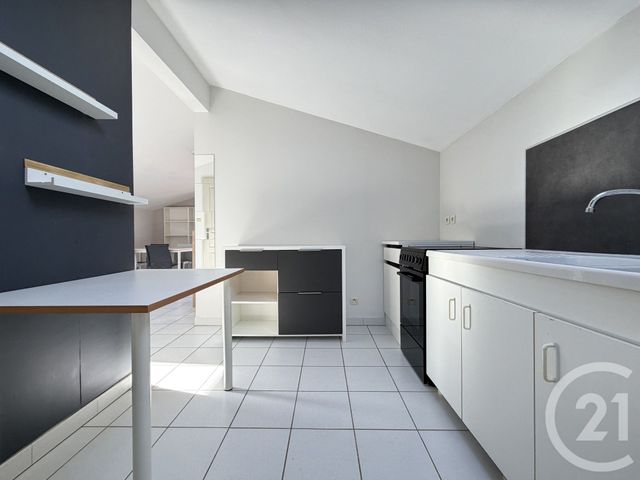 Appartement T2 à louer - 2 pièces - 39.38 m2 - VIF - 38 - RHONE-ALPES - Century 21 Victor Hugo
