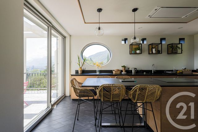 maison à vendre - 8 pièces - 256.0 m2 - CORENC - 38 - RHONE-ALPES - Century 21 Victor Hugo