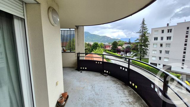 Appartement F3 à vendre - 3 pièces - 68.0 m2 - FONTAINE - 38 - RHONE-ALPES - Century 21 Victor Hugo
