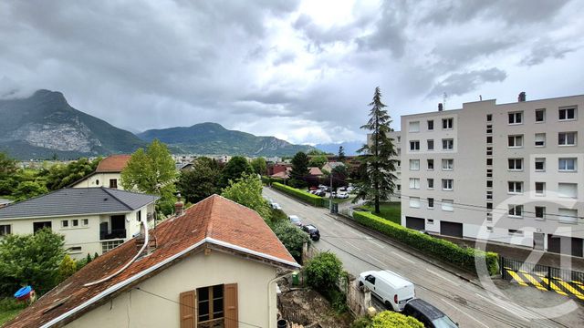 Appartement F3 à vendre - 3 pièces - 68.0 m2 - FONTAINE - 38 - RHONE-ALPES - Century 21 Victor Hugo
