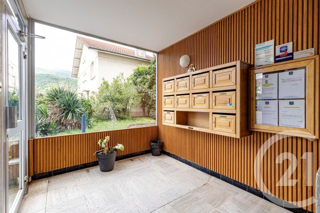 Appartement F4 à vendre - 4 pièces - 84.0 m2 - SEYSSINET PARISET - 38 - RHONE-ALPES - Century 21 Victor Hugo