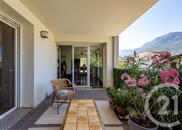 Appartement à vendre - 5 pièces - 103.75 m2 - GRENOBLE - 38 - RHONE-ALPES - Century 21 Victor Hugo