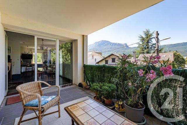 Appartement à vendre - 5 pièces - 103.75 m2 - GRENOBLE - 38 - RHONE-ALPES - Century 21 Victor Hugo