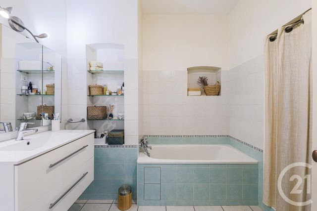 Appartement F3 à vendre - 3 pièces - 87.62 m2 - GRENOBLE - 38 - RHONE-ALPES - Century 21 Victor Hugo