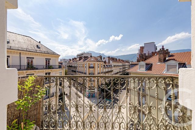 Appartement F3 à vendre - 3 pièces - 87.62 m2 - GRENOBLE - 38 - RHONE-ALPES - Century 21 Victor Hugo