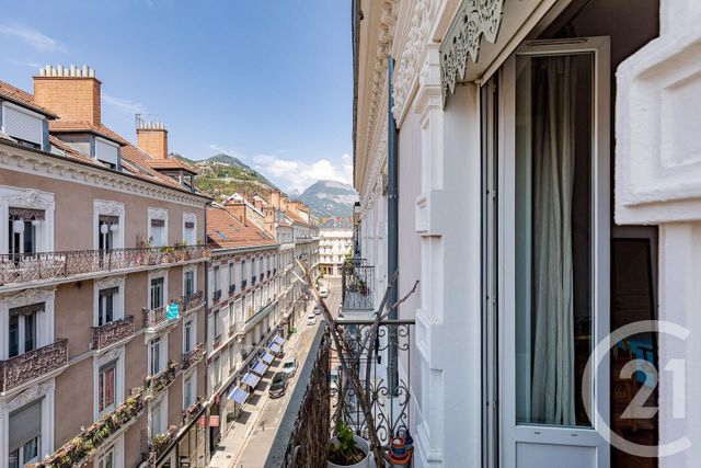 Appartement F3 à vendre - 3 pièces - 87.62 m2 - GRENOBLE - 38 - RHONE-ALPES - Century 21 Victor Hugo