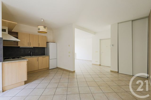 Appartement T3 à vendre - 3 pièces - 74.0 m2 - GRENOBLE - 38 - RHONE-ALPES - Century 21 Victor Hugo
