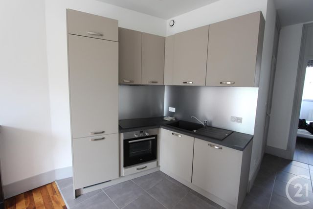 Appartement T2 à louer - 2 pièces - 32.55 m2 - GRENOBLE - 38 - RHONE-ALPES - Century 21 Victor Hugo