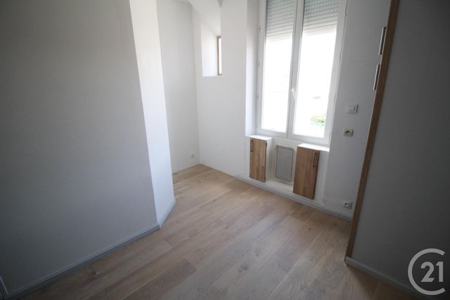 Appartement T2 à louer - 2 pièces - 42.87 m2 - GRENOBLE - 38 - RHONE-ALPES - Century 21 Victor Hugo