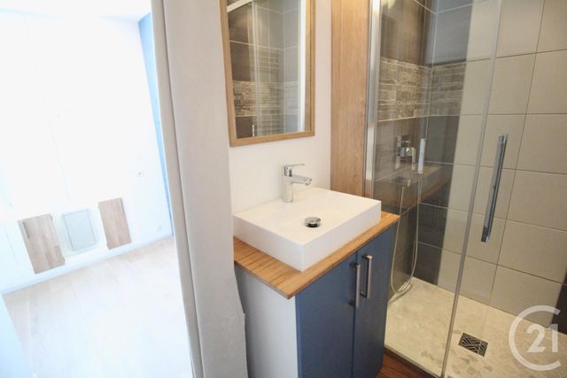 Appartement T2 à louer - 2 pièces - 42.87 m2 - GRENOBLE - 38 - RHONE-ALPES - Century 21 Victor Hugo