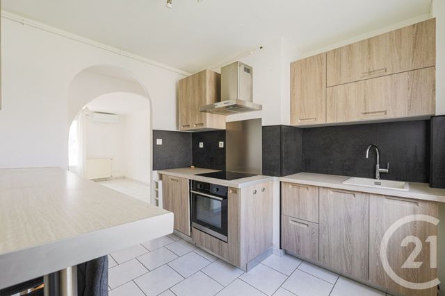 Appartement à vendre - 3 pièces - 63.0 m2 - FONTAINE - 38 - RHONE-ALPES - Century 21 Victor Hugo