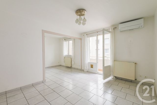 Appartement à vendre - 3 pièces - 63.0 m2 - FONTAINE - 38 - RHONE-ALPES - Century 21 Victor Hugo