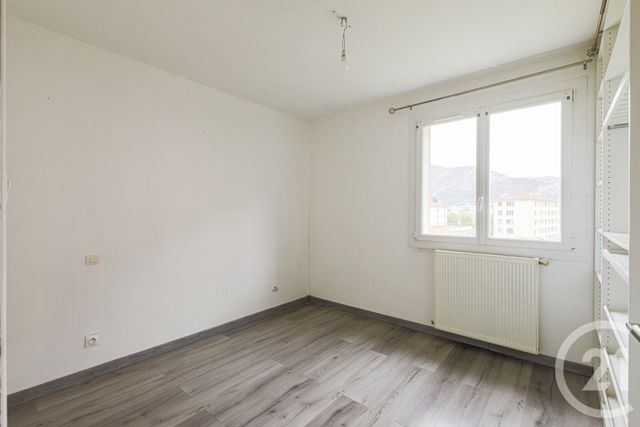 Appartement à vendre - 3 pièces - 63.0 m2 - FONTAINE - 38 - RHONE-ALPES - Century 21 Victor Hugo