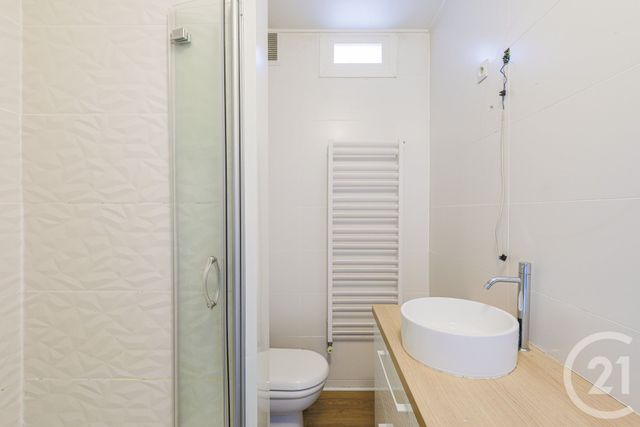 Appartement à vendre - 3 pièces - 63.0 m2 - FONTAINE - 38 - RHONE-ALPES - Century 21 Victor Hugo