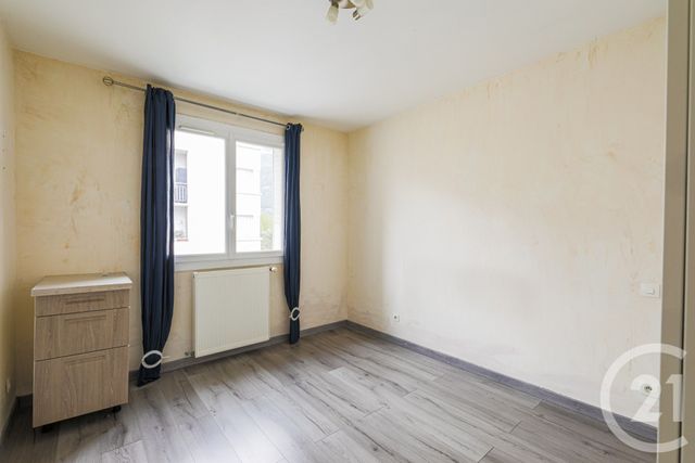 Appartement à vendre - 3 pièces - 63.0 m2 - FONTAINE - 38 - RHONE-ALPES - Century 21 Victor Hugo