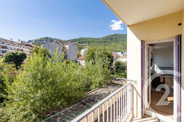 Appartement F5 à vendre - 5 pièces - 63.0 m2 - GRENOBLE - 38 - RHONE-ALPES - Century 21 Victor Hugo
