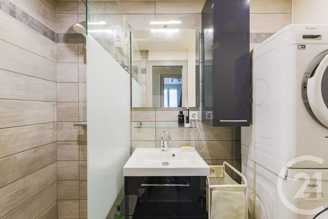 Appartement F4 à vendre - 4 pièces - 65.0 m2 - GRENOBLE - 38 - RHONE-ALPES - Century 21 Victor Hugo