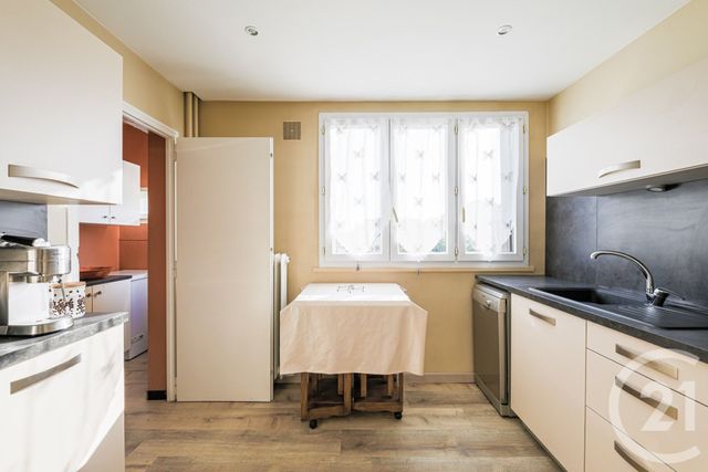 Appartement T3 à vendre - 3 pièces - 73.0 m2 - ST MARTIN D HERES - 38 - RHONE-ALPES - Century 21 Victor Hugo
