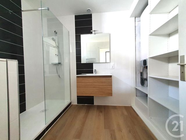 Appartement T3 à louer - 3 pièces - 68.06 m2 - VILLARD BONNOT - 38 - RHONE-ALPES - Century 21 Victor Hugo