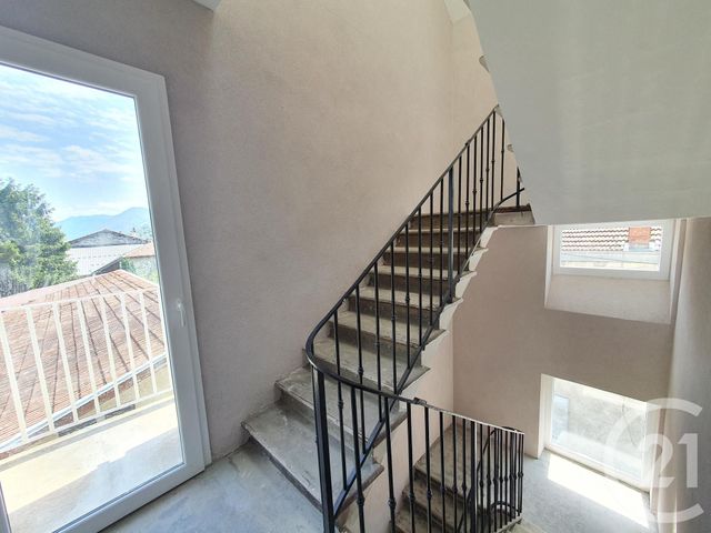 Appartement T3 à louer - 3 pièces - 68.06 m2 - VILLARD BONNOT - 38 - RHONE-ALPES - Century 21 Victor Hugo