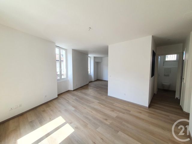 Appartement T3 à louer - 3 pièces - 68.06 m2 - VILLARD BONNOT - 38 - RHONE-ALPES - Century 21 Victor Hugo
