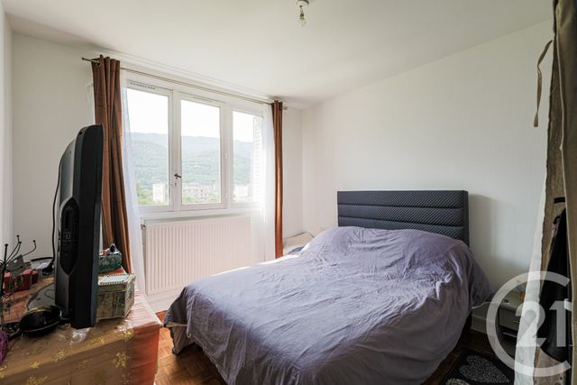Appartement T4 à vendre - 4 pièces - 66.44 m2 - SEYSSINS - 38 - RHONE-ALPES - Century 21 Victor Hugo