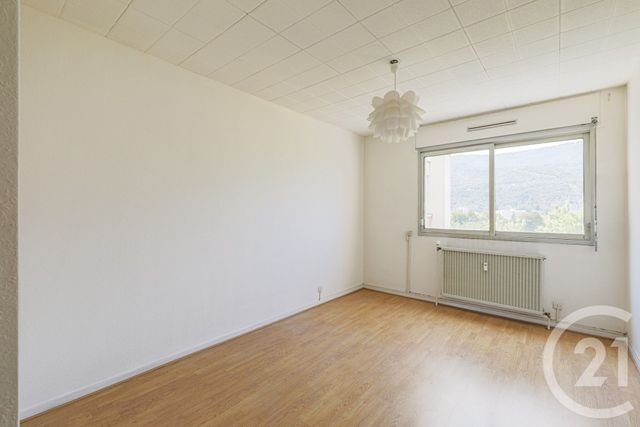 Appartement à vendre - 4 pièces - 82.26 m2 - GRENOBLE - 38 - RHONE-ALPES - Century 21 Victor Hugo
