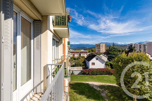 Appartement à vendre - 3 pièces - 76.0 m2 - ECHIROLLES - 38 - RHONE-ALPES - Century 21 Victor Hugo