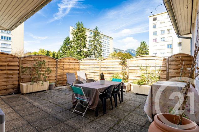 Appartement à vendre - 3 pièces - 62.26 m2 - GRENOBLE - 38 - RHONE-ALPES - Century 21 Victor Hugo