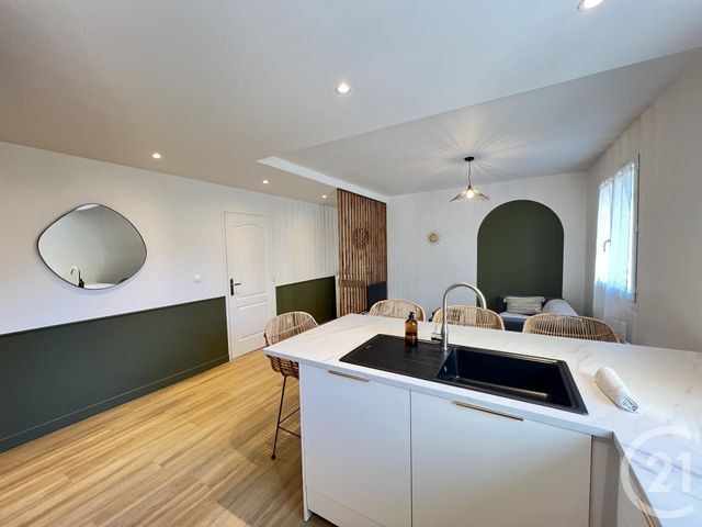 Appartement T3 à louer - 3 pièces - 56.07 m2 - GRENOBLE - 38 - RHONE-ALPES - Century 21 Victor Hugo