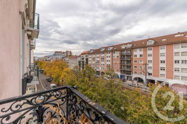 Appartement T3 à vendre - 3 pièces - 44.63 m2 - GRENOBLE - 38 - RHONE-ALPES - Century 21 Victor Hugo