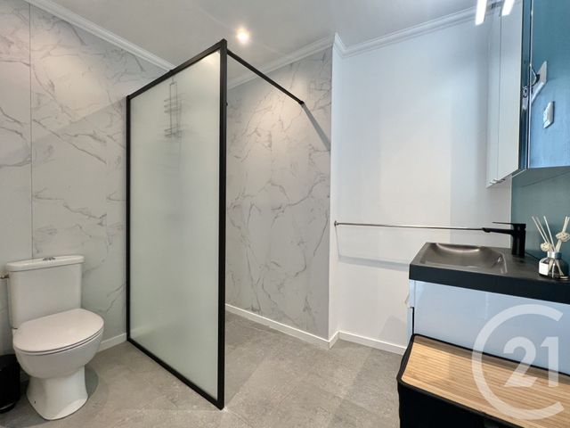 Appartement T2 à louer - 2 pièces - 40.7 m2 - GRENOBLE - 38 - RHONE-ALPES - Century 21 Victor Hugo