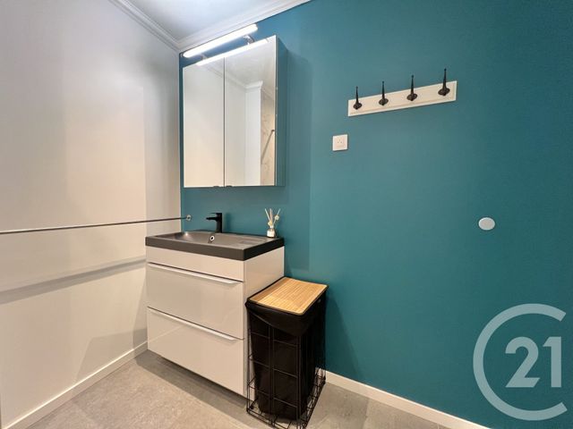 Appartement T2 à louer - 2 pièces - 40.7 m2 - GRENOBLE - 38 - RHONE-ALPES - Century 21 Victor Hugo