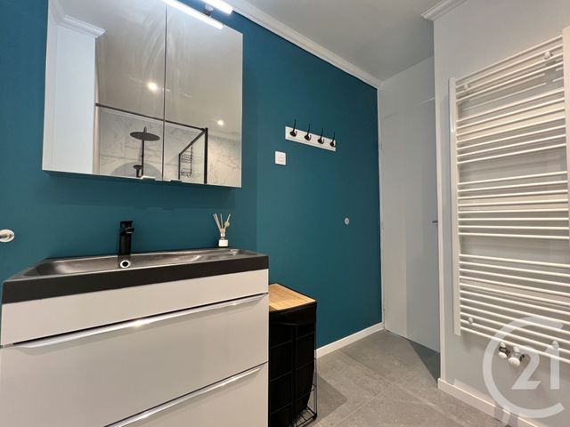 Appartement T2 à louer - 2 pièces - 40.7 m2 - GRENOBLE - 38 - RHONE-ALPES - Century 21 Victor Hugo