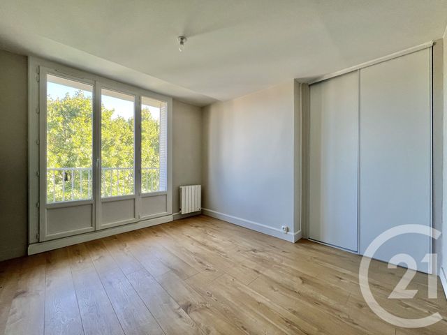 Appartement T3 à louer - 3 pièces - 49.46 m2 - SEYSSINET PARISET - 38 - RHONE-ALPES - Century 21 Victor Hugo